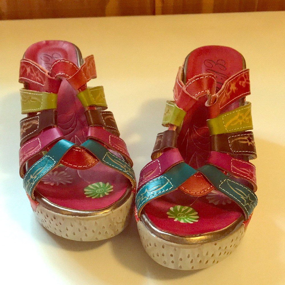 Elite by Corkys sandals